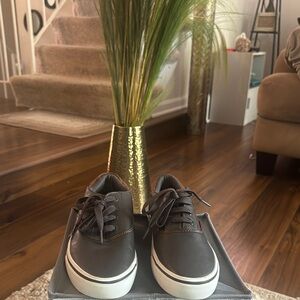 Levis Comfort Men's Sneakers 
Gray Tan Faux Leather